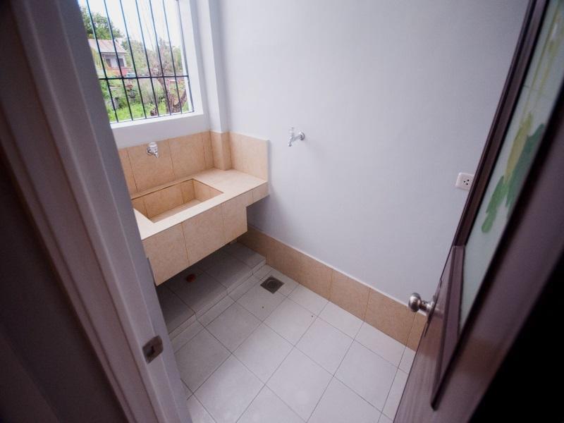 NF Suites Davao City Buitenkant foto